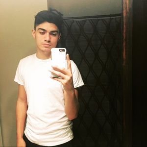 Meet your Posher, Johnny